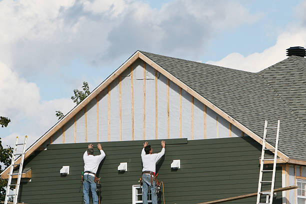 Professional Siding technician working in Trappe, MD